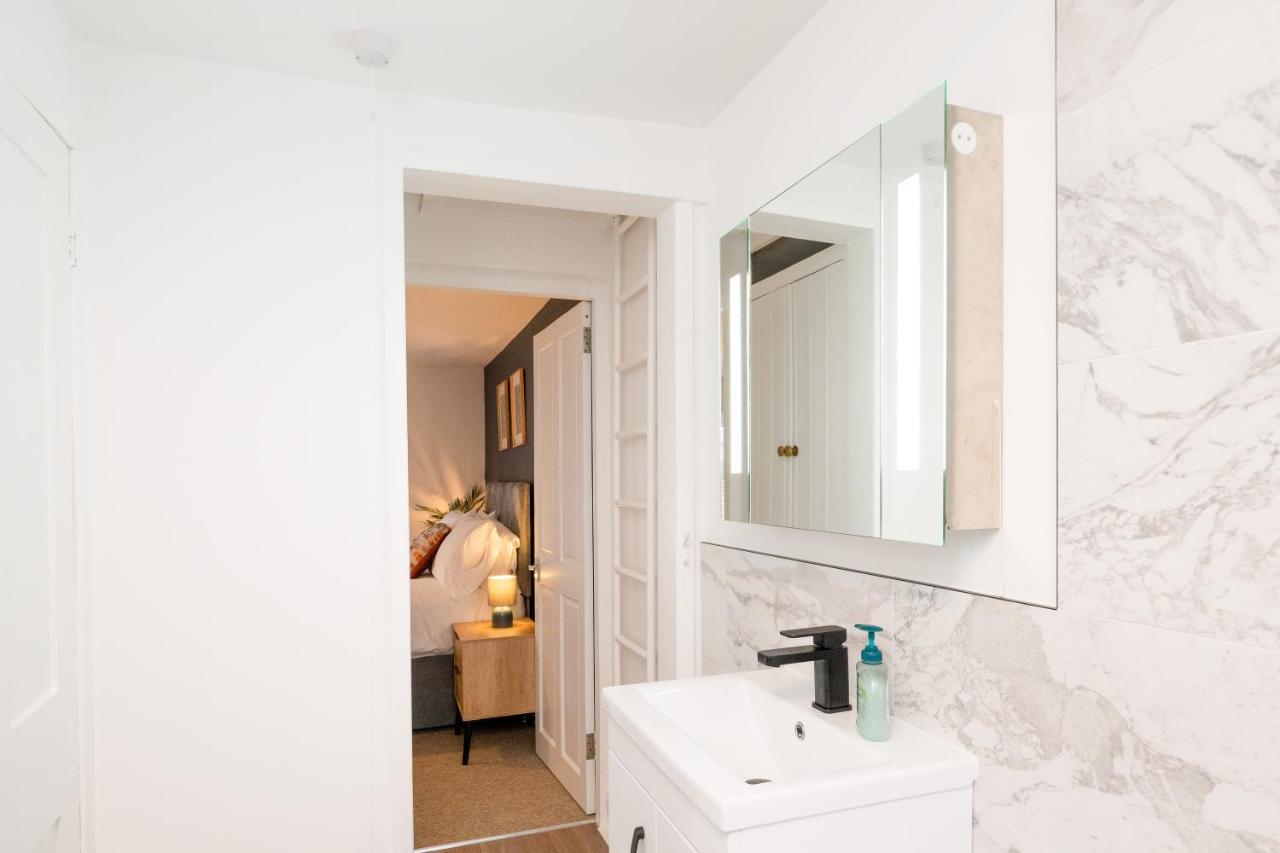 Stunning 2-Bedroom Home In City Centre With Wi-Fi! Royal Tunbridge Wells Luaran gambar