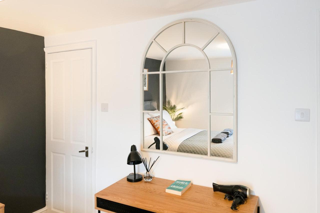 Stunning 2-Bedroom Home In City Centre With Wi-Fi! Royal Tunbridge Wells Luaran gambar